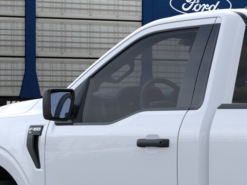 Vehicle image 35 of 37