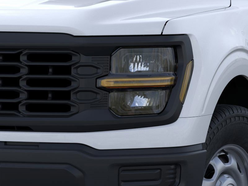 Vehicle image 33 of 37