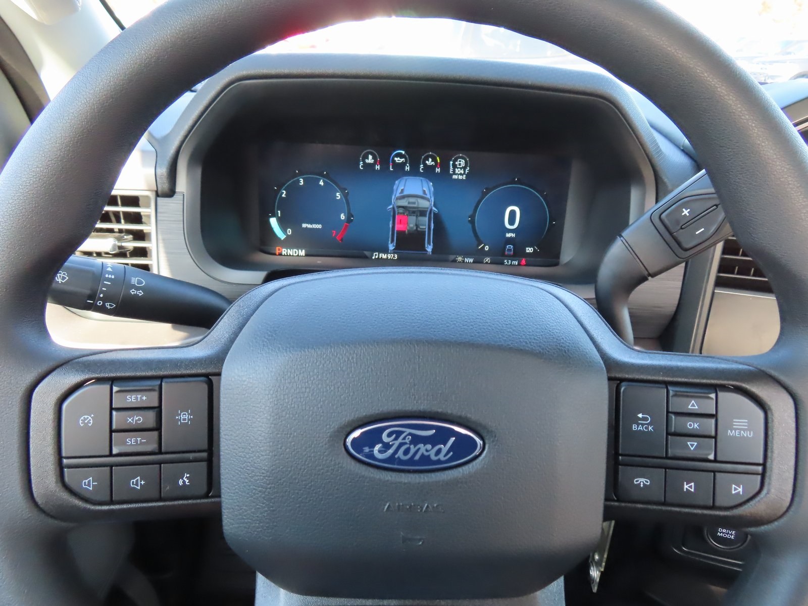 Vehicle image 17 of 36