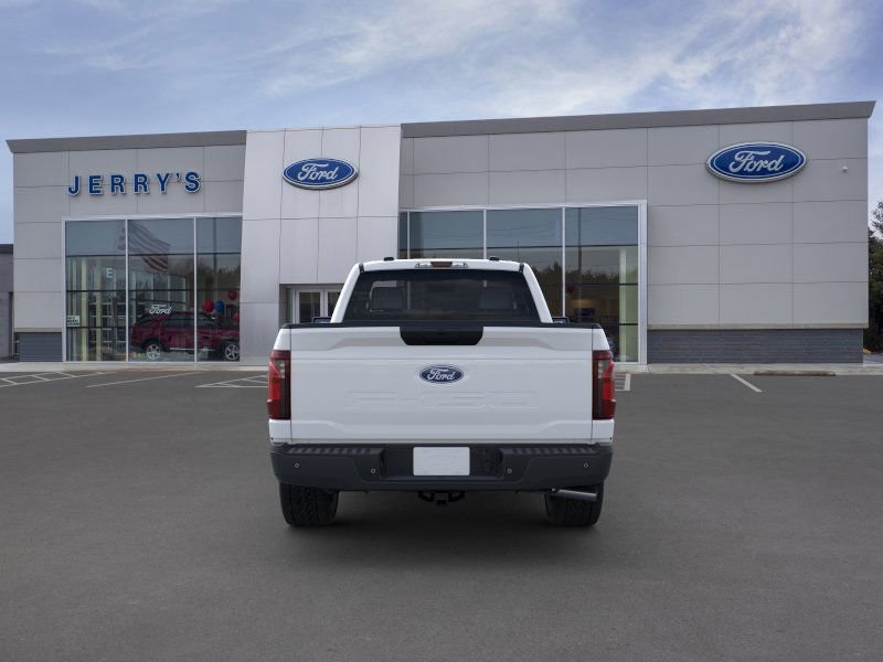 Vehicle image 10 of 36