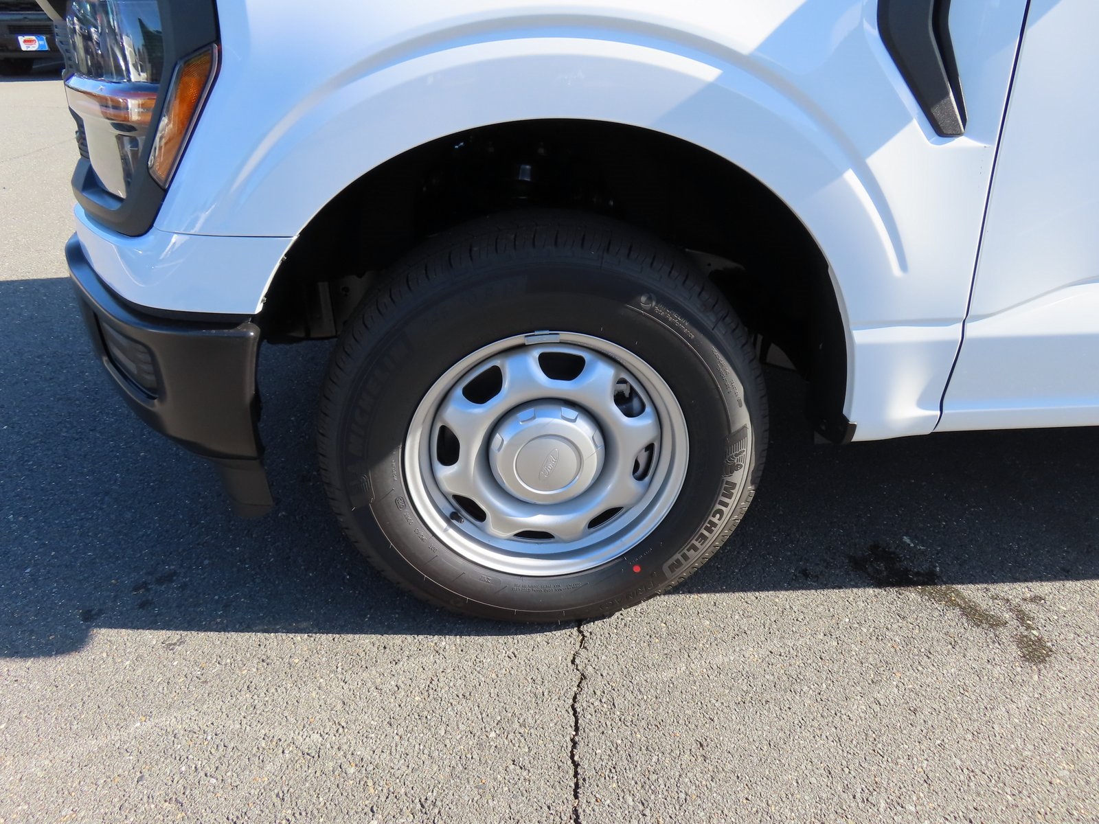 Vehicle image 15 of 36