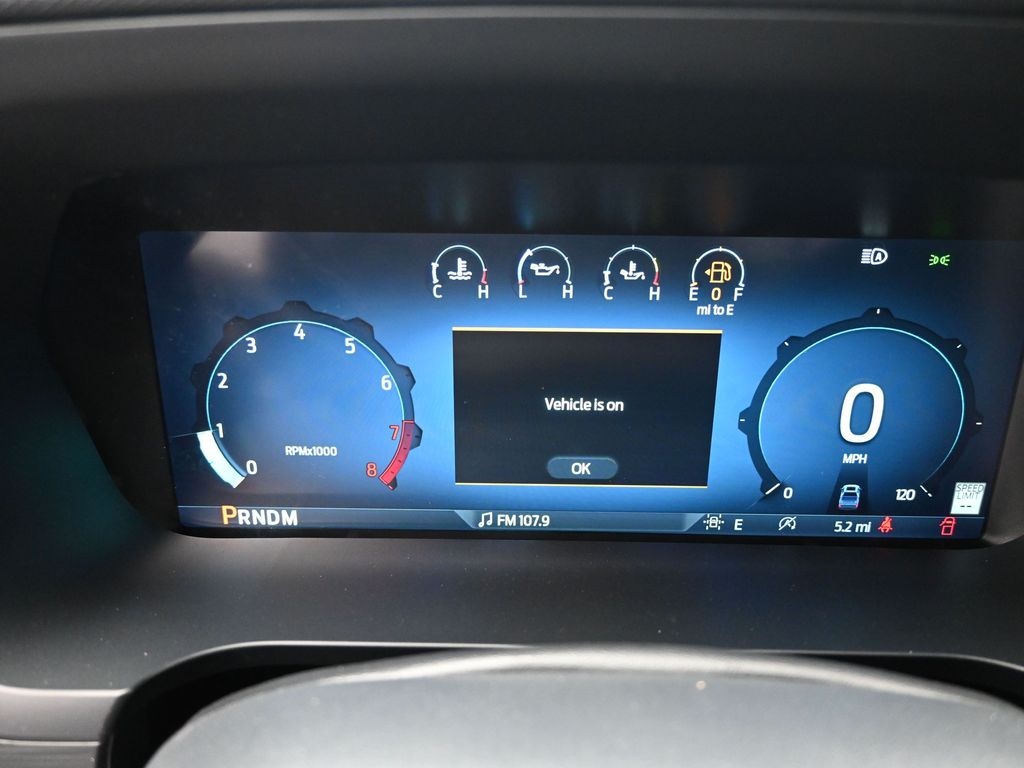 Vehicle image 14 of 32