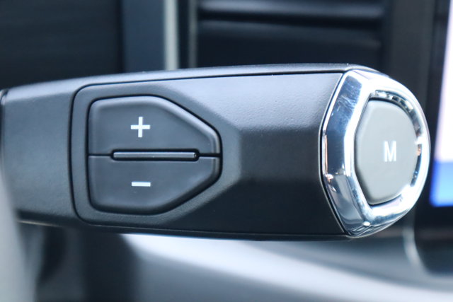 Vehicle image 19 of 30