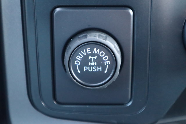 Vehicle image 21 of 30