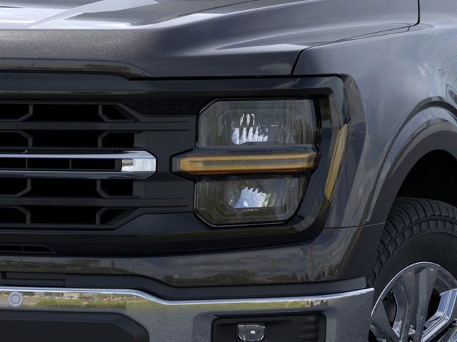 Vehicle image 18 of 22