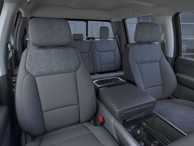 Vehicle image 10 of 22