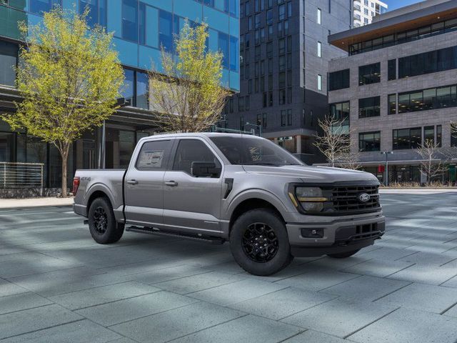 2025 Ford F-150 XLT Image 4 of 22