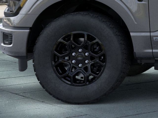 2025 Ford F-150 XLT Image 9 of 22