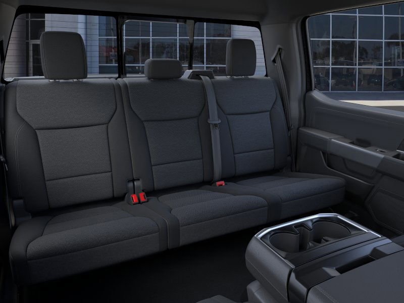 2025 Ford F-150 XLT Image 38 of 48