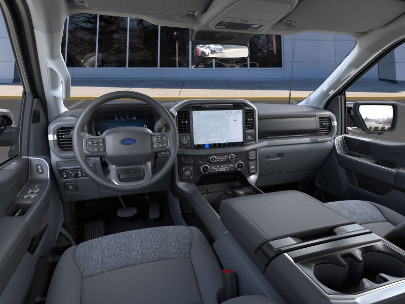 2025 Ford F-150 XLT Image 14 of 22