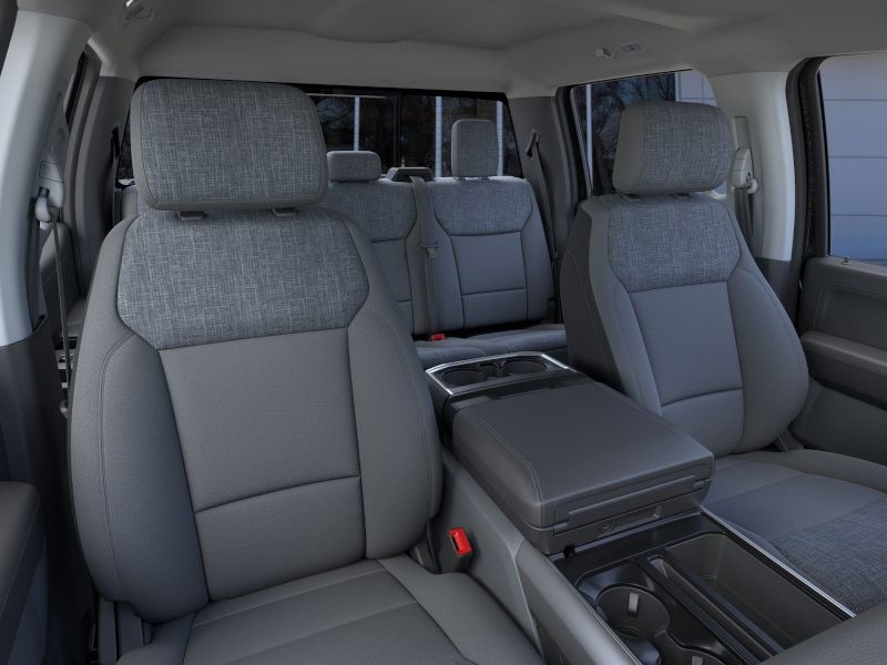 2025 Ford F-150 XLT Image 10 of 22