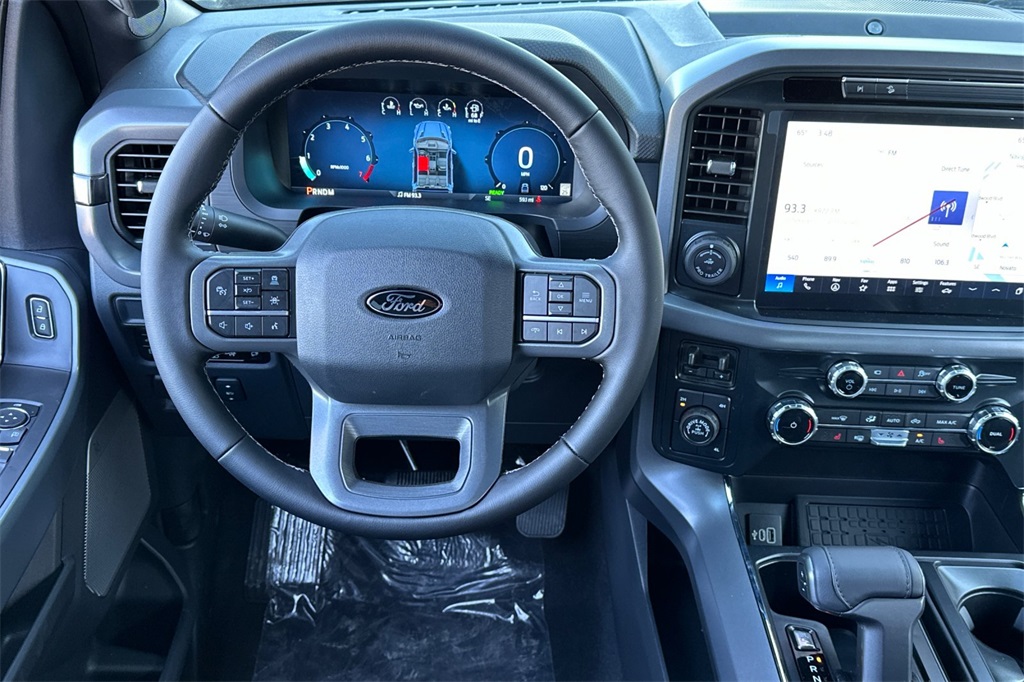 Vehicle image 14 of 27