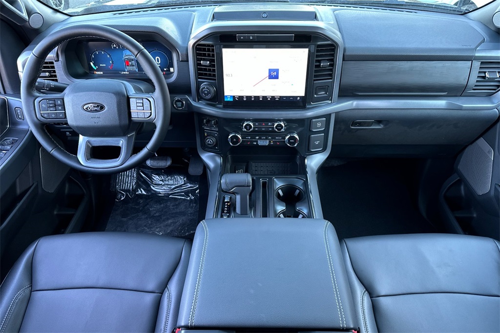 Vehicle image 13 of 27