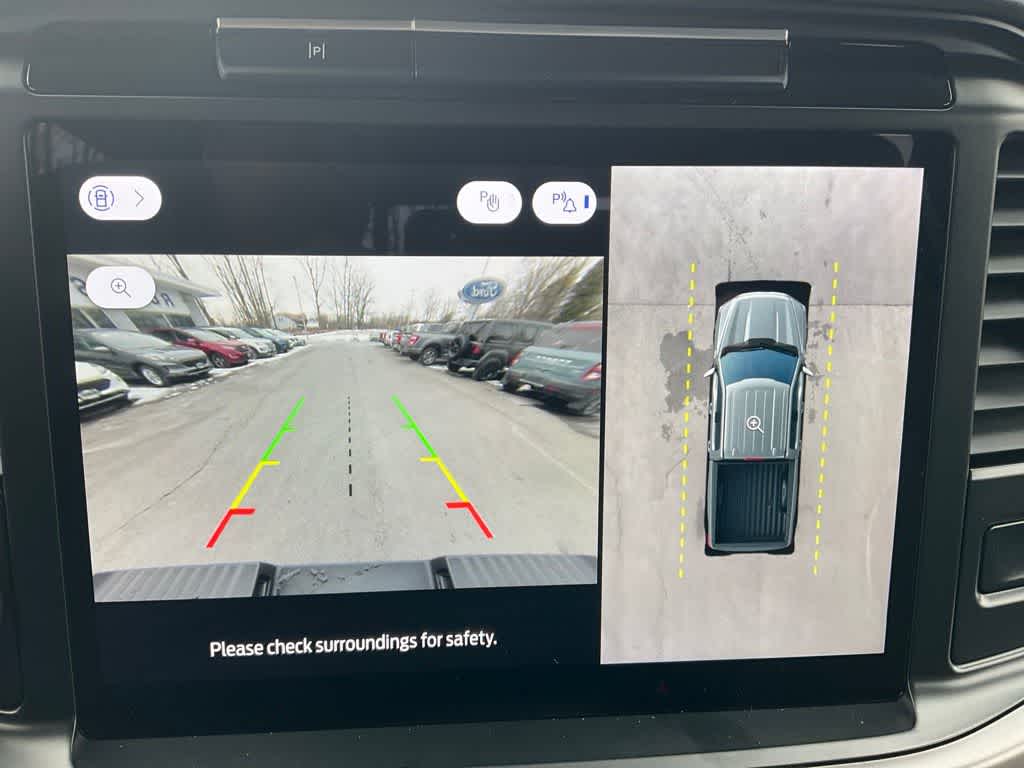 Vehicle image 15 of 28