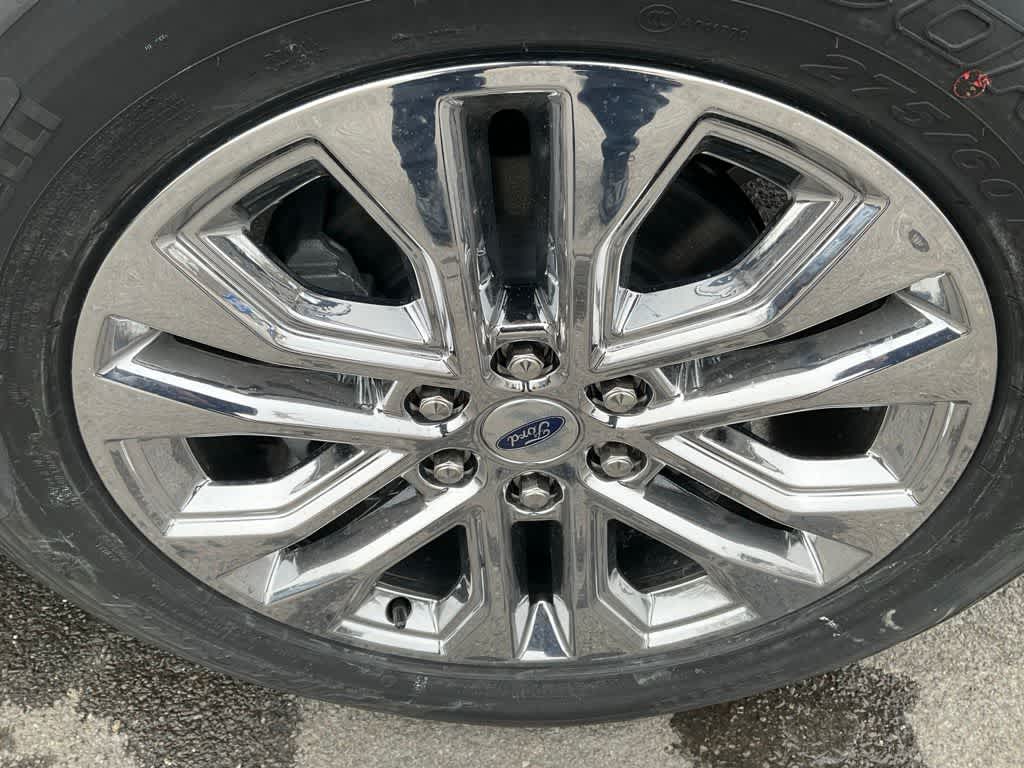 Vehicle image 9 of 28