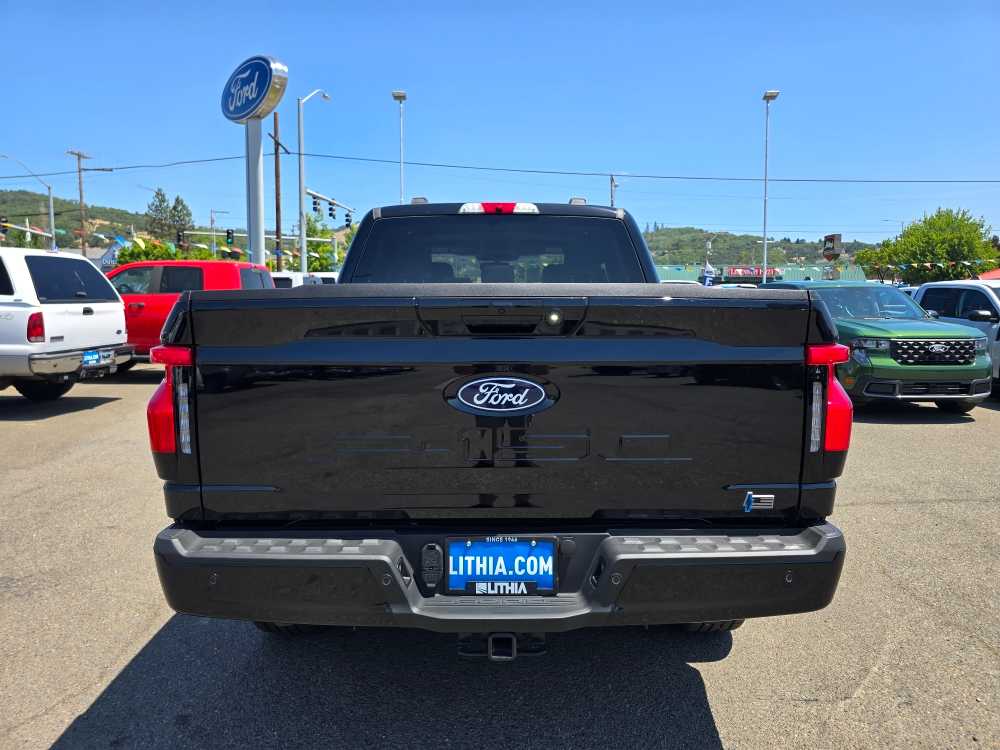 Vehicle image 5 of 22