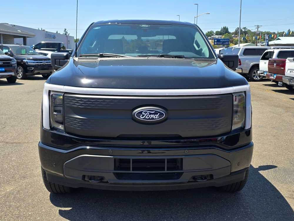 Vehicle image 10 of 22
