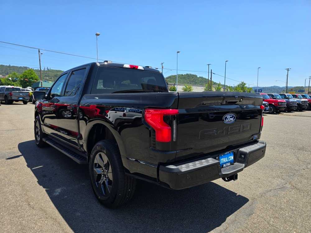 Vehicle image 7 of 22