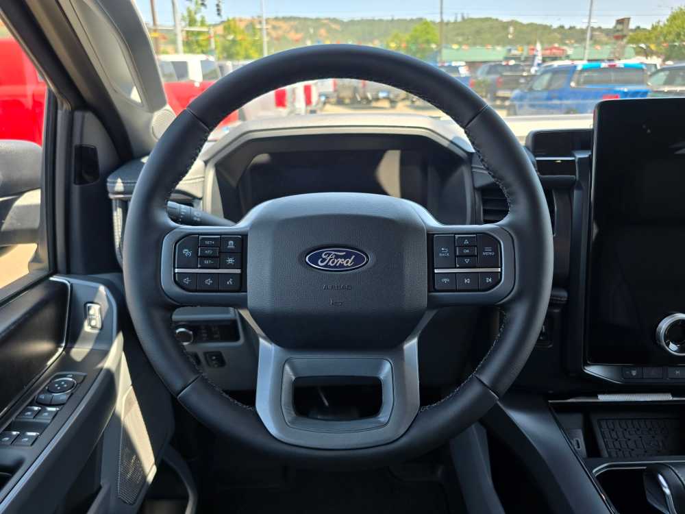 Vehicle image 13 of 22