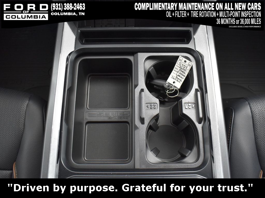 Vehicle image 32 of 43