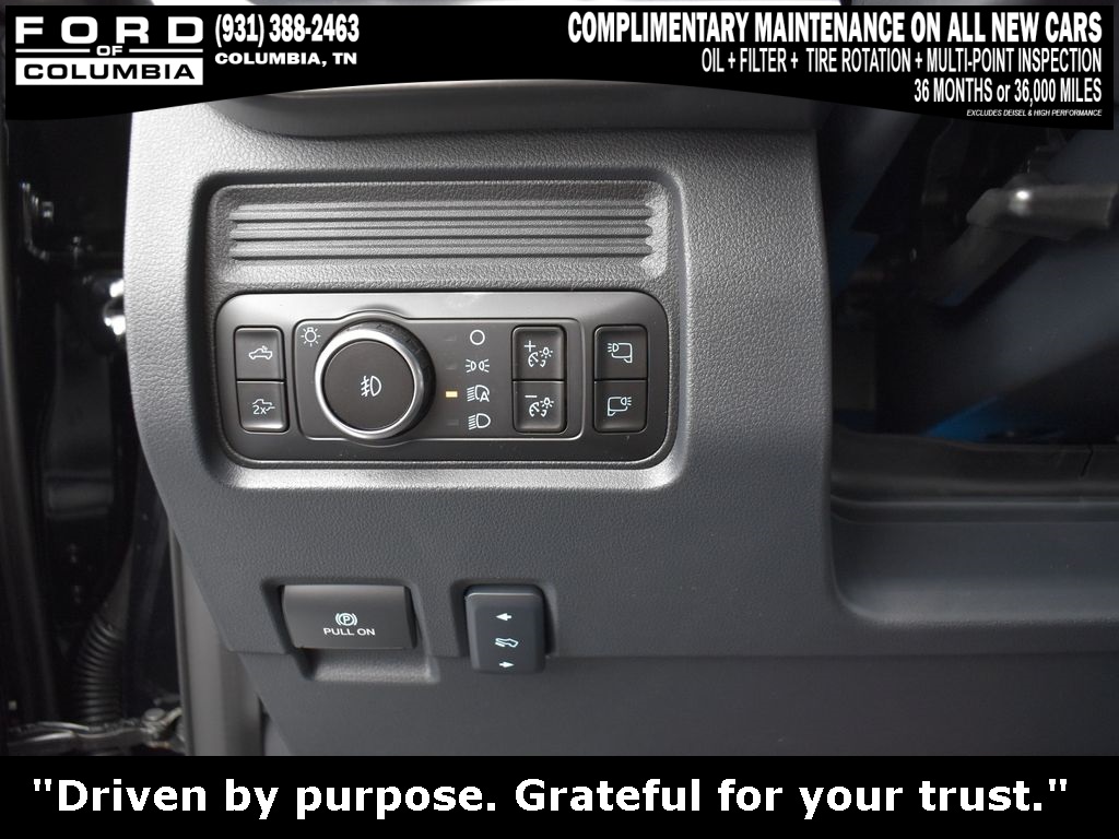 Vehicle image 37 of 43