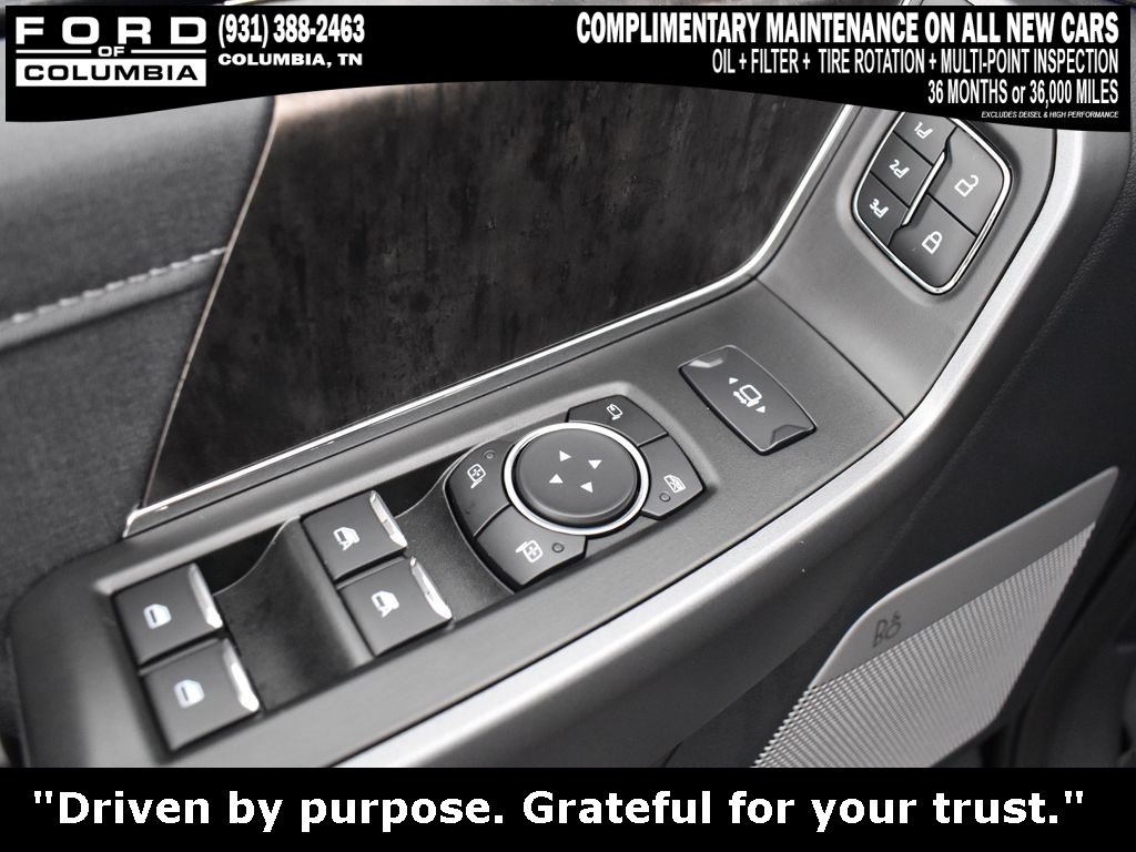 Vehicle image 36 of 43