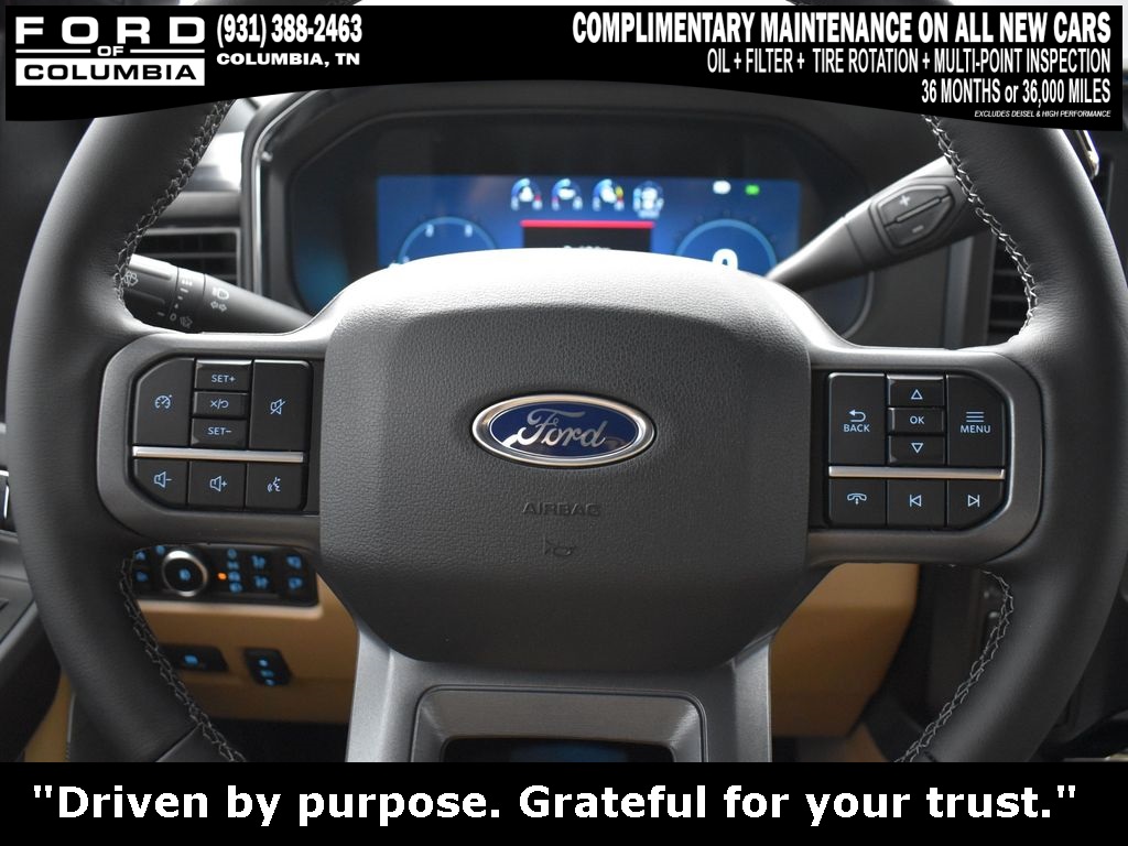Vehicle image 32 of 40