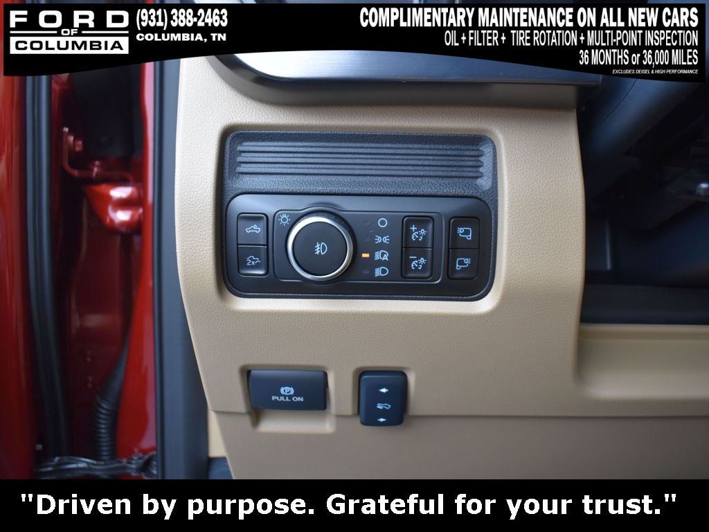 Vehicle image 36 of 40