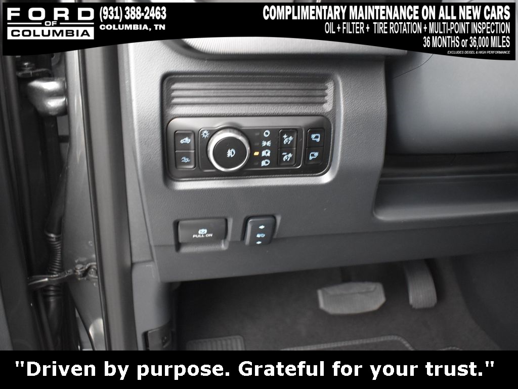 Vehicle image 35 of 44