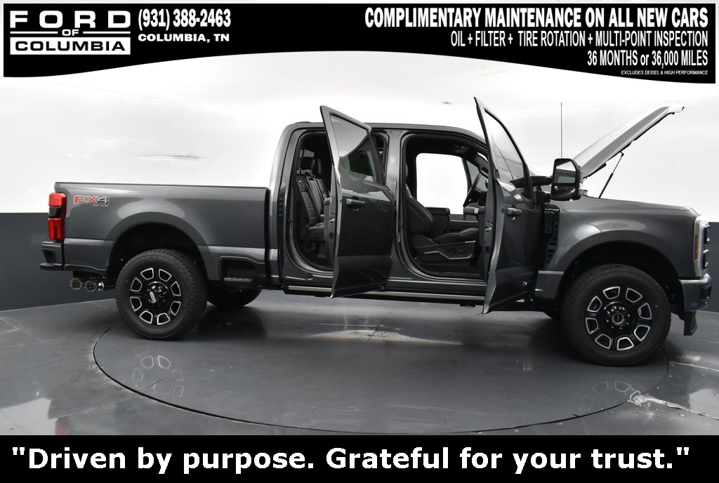 Vehicle image 10 of 44