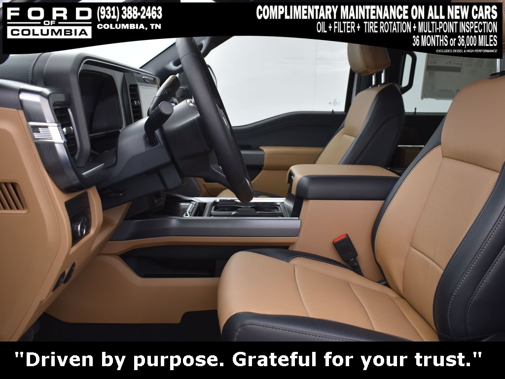 Vehicle image 33 of 43