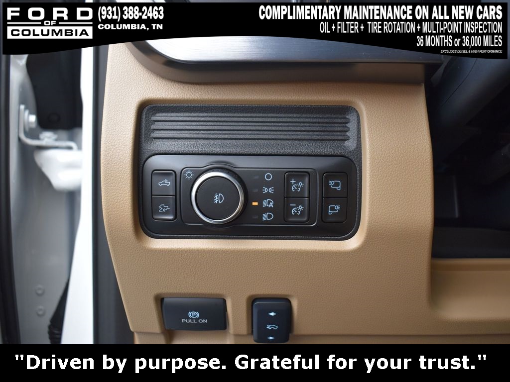 Vehicle image 35 of 43