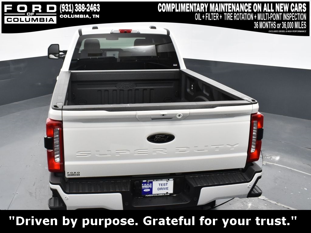 Vehicle image 27 of 43