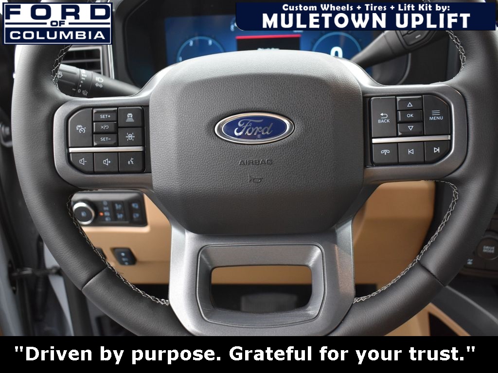 Vehicle image 33 of 43
