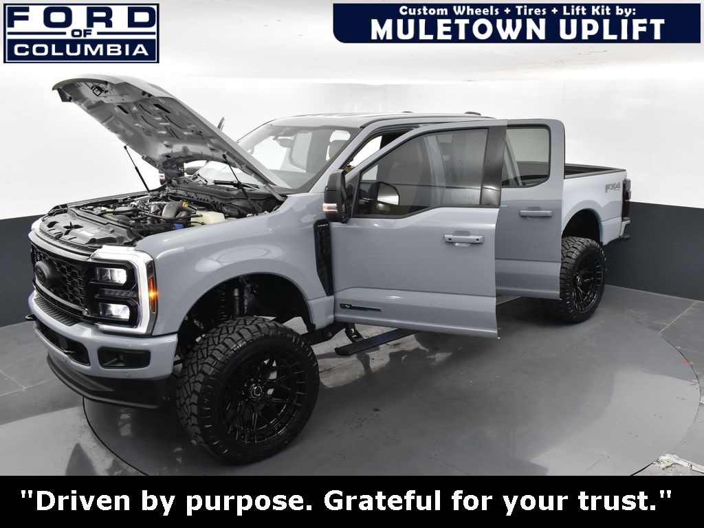 Vehicle image 3 of 43