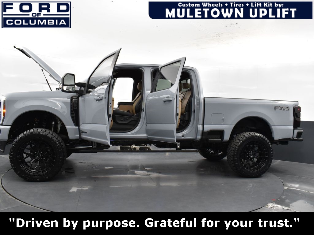 Vehicle image 29 of 43