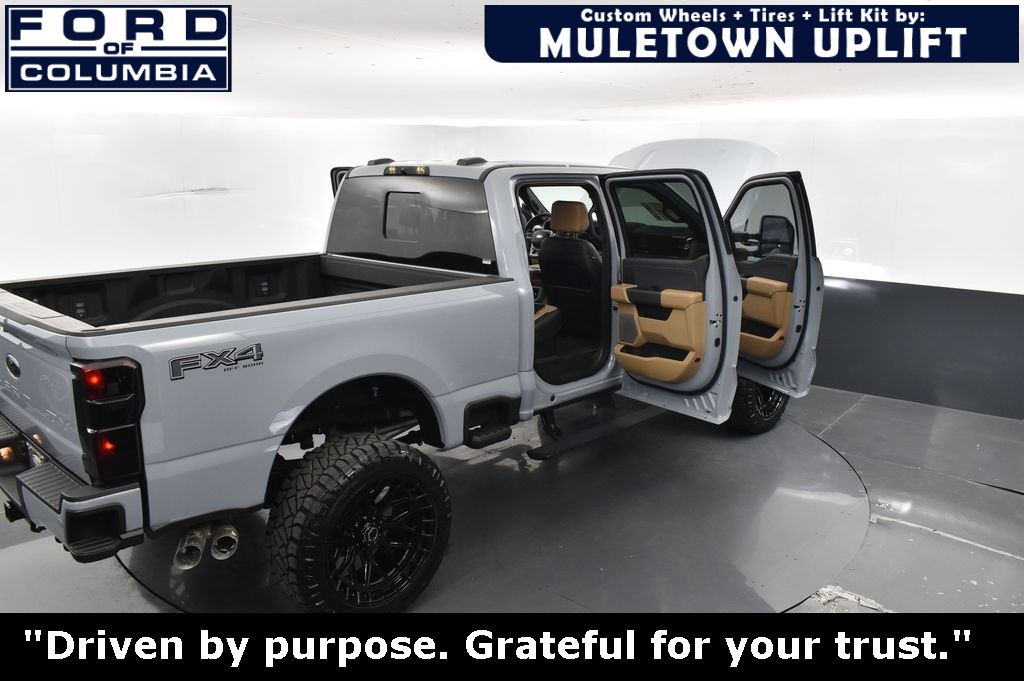 Vehicle image 20 of 43