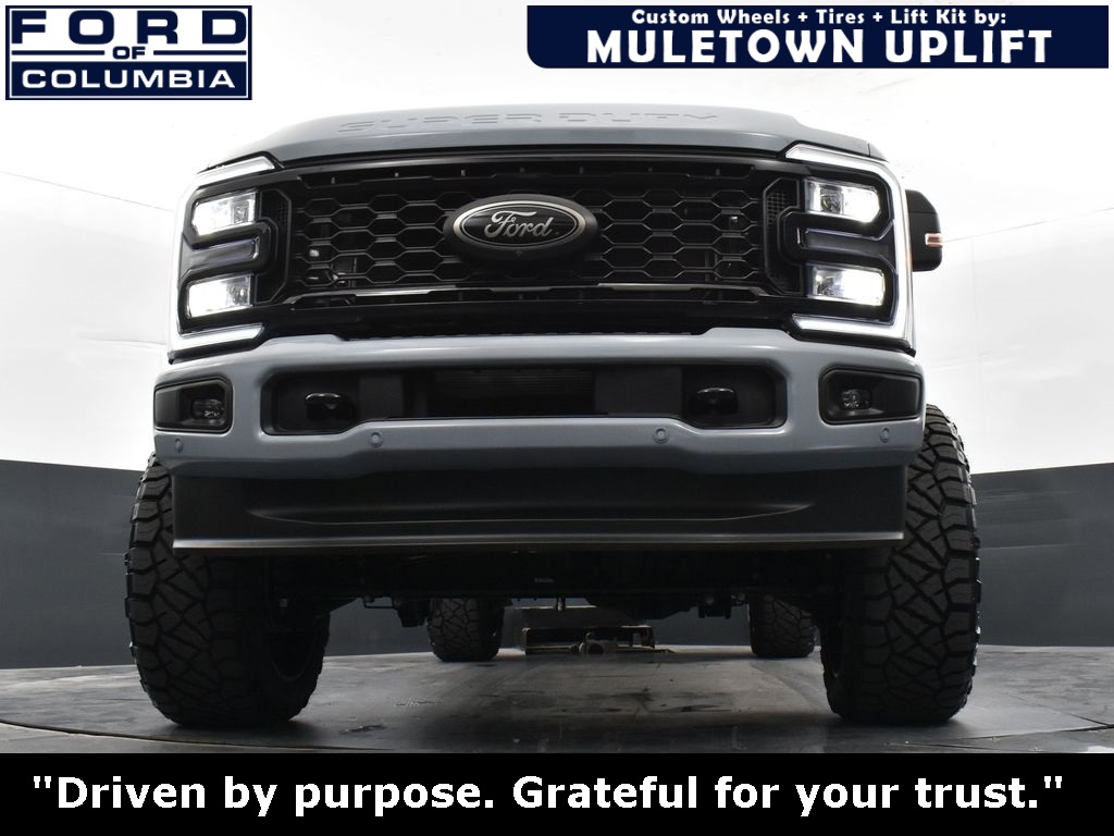 Vehicle image 6 of 43
