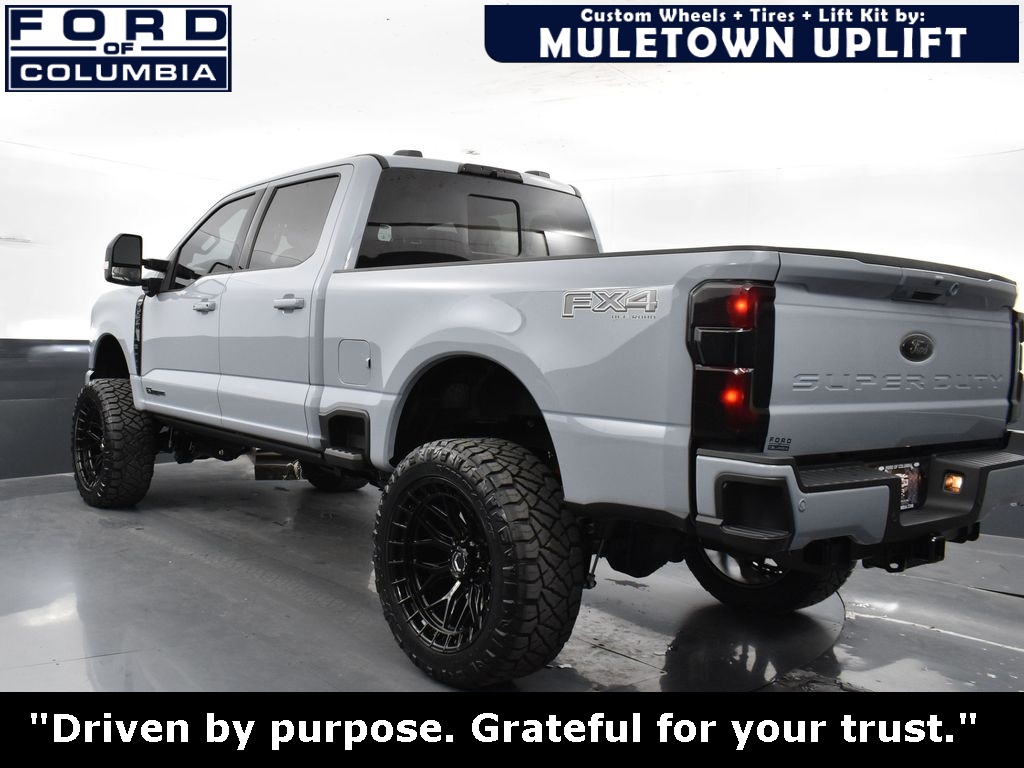 Vehicle image 25 of 43