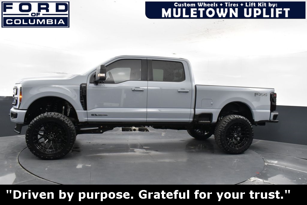 Vehicle image 28 of 43