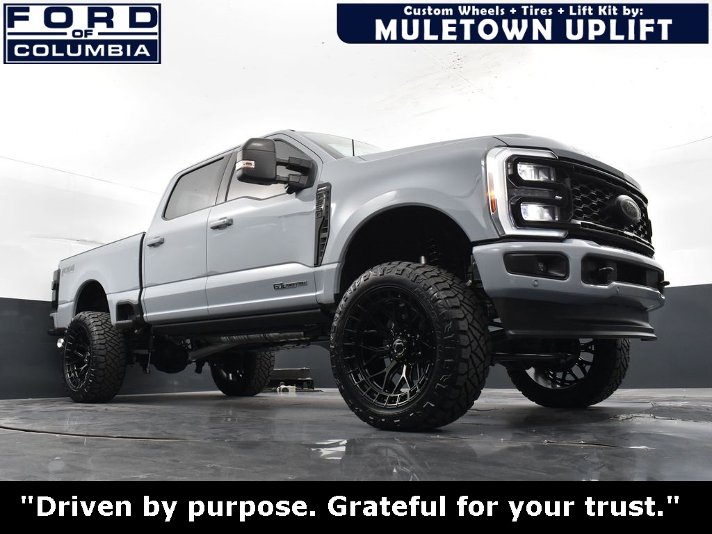 Vehicle image 4 of 43