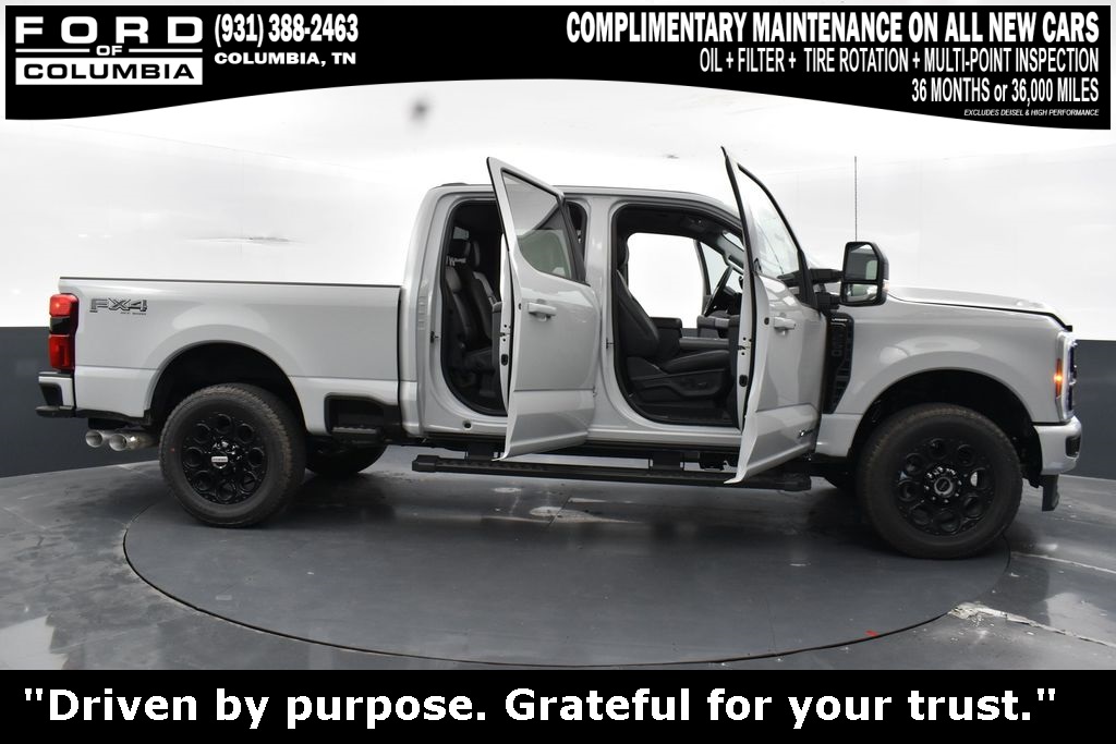Vehicle image 11 of 44