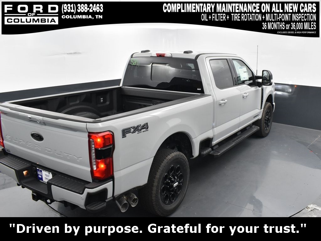 Vehicle image 17 of 44