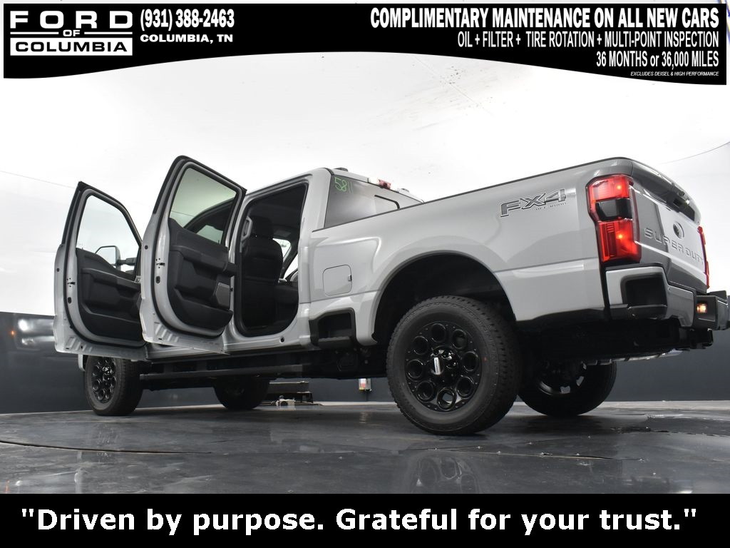 Vehicle image 23 of 44