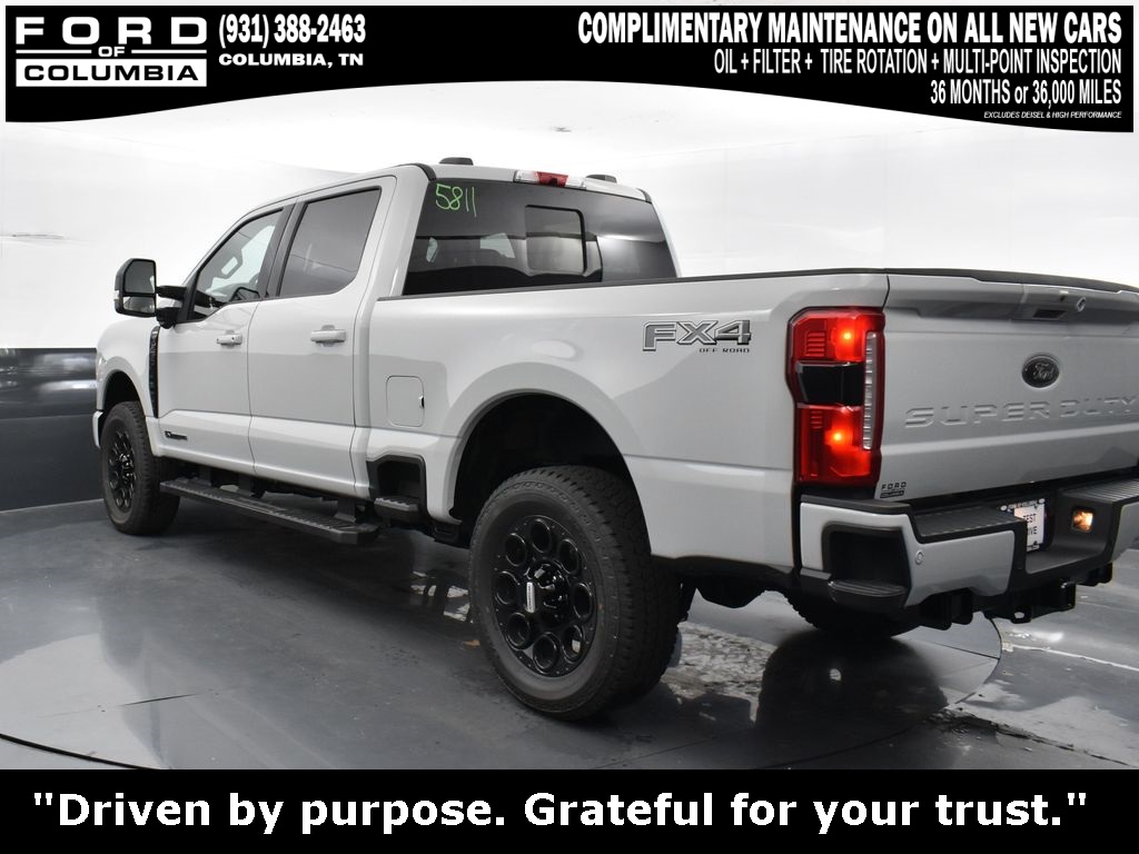 Vehicle image 28 of 44