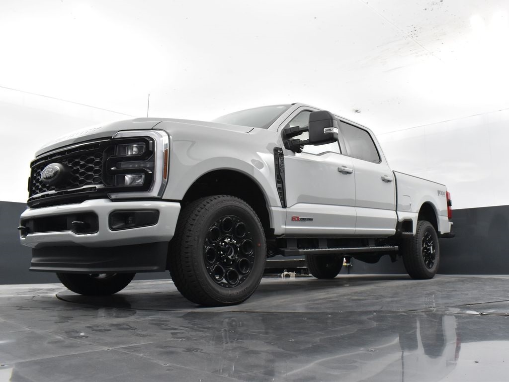2025 Ford F-350 XLT Image 23 of 43