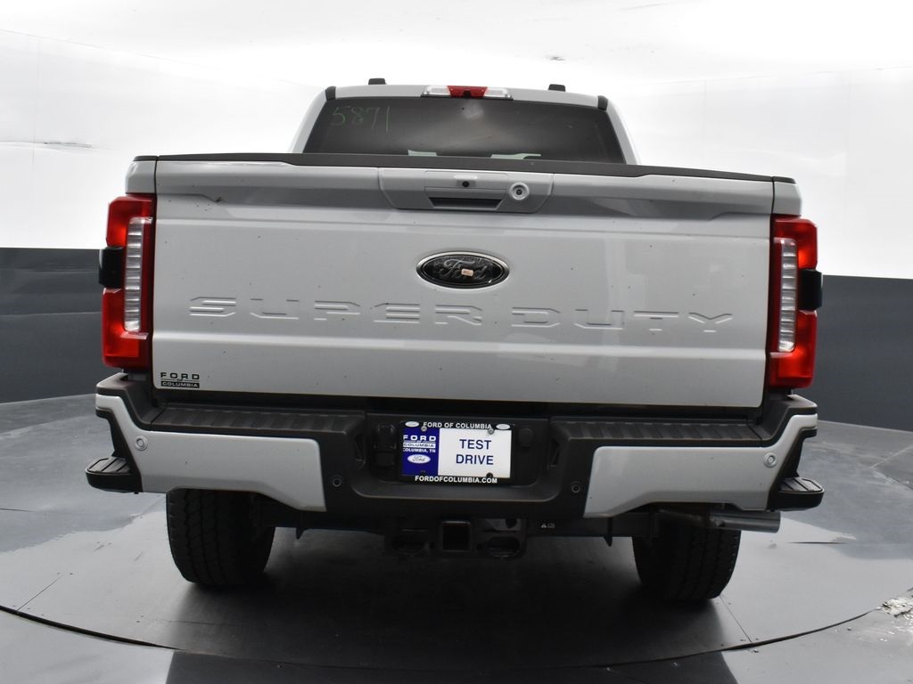 2025 Ford F-350 XLT Image 26 of 43