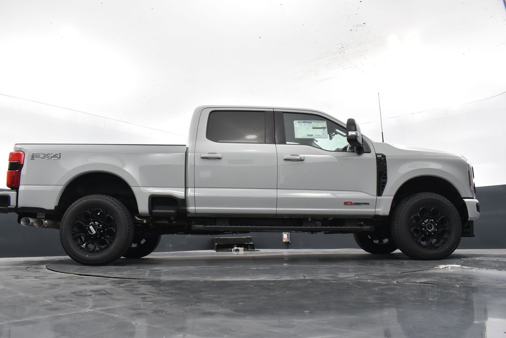 2025 Ford F-350 XLT Image 14 of 43