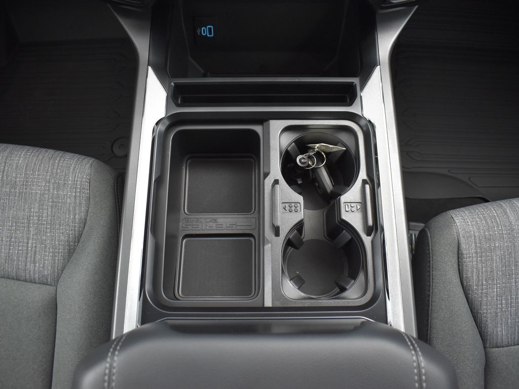 2025 Ford F-350 XLT Image 40 of 43