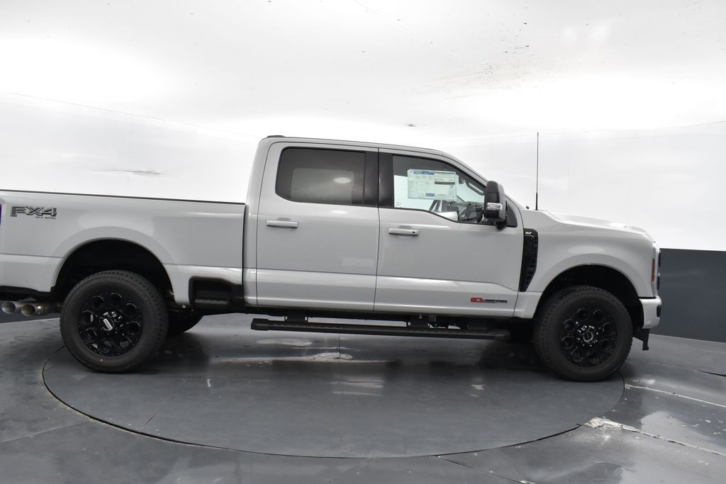 2025 Ford F-350 XLT Image 13 of 43